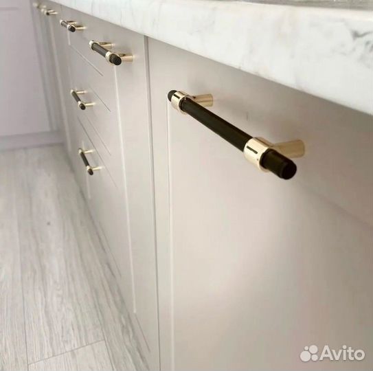 Кухня с гарантией в современном стиле