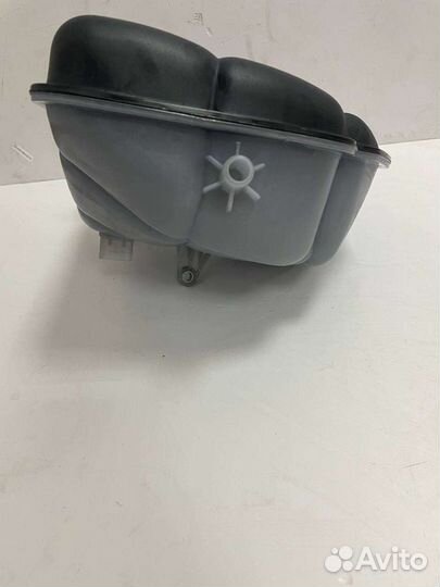 Bentley Continental расшерительный бачек