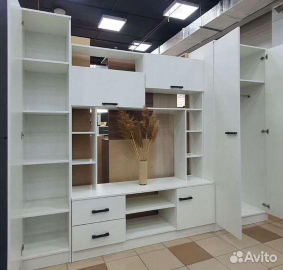 Стенка в гостиную