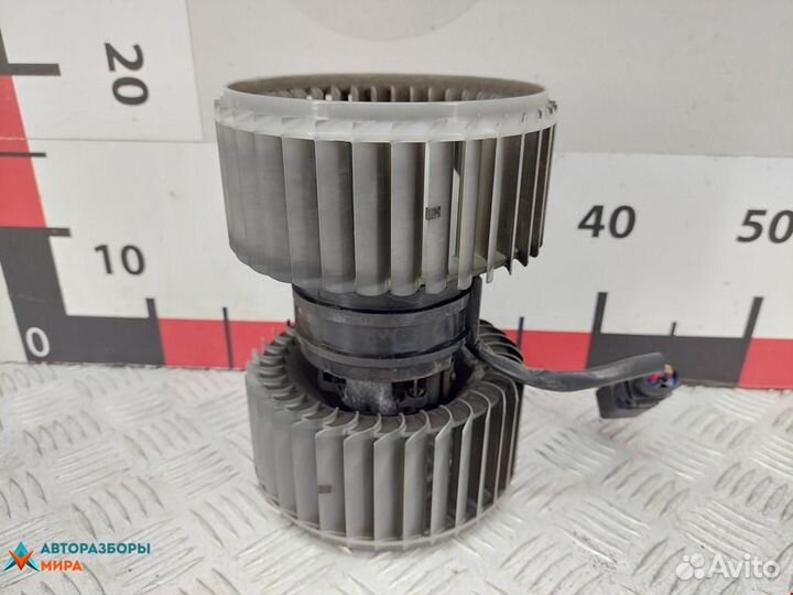 Моторчик печки Volkswagen Phaeton 2003 3D0959101