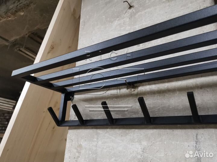 Вешалка настенная