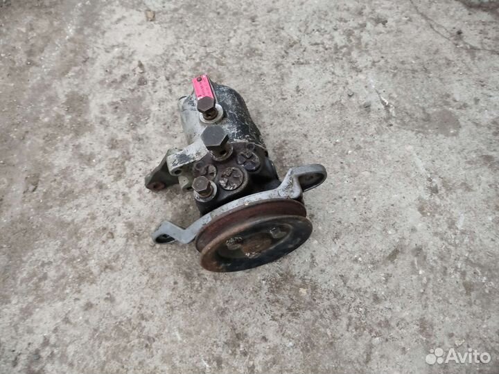 Audi 100 насос гур