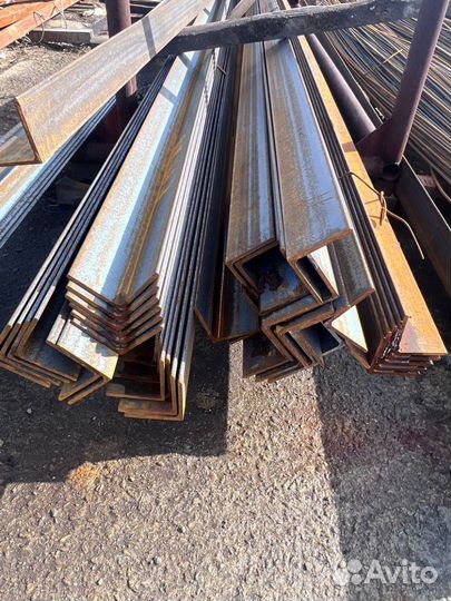 Металлический уголок от производителя