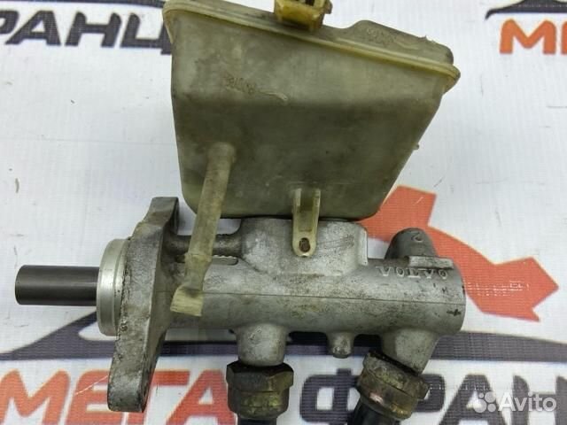 Главный тормозной цилиндр Volvo S80 седан B6284T