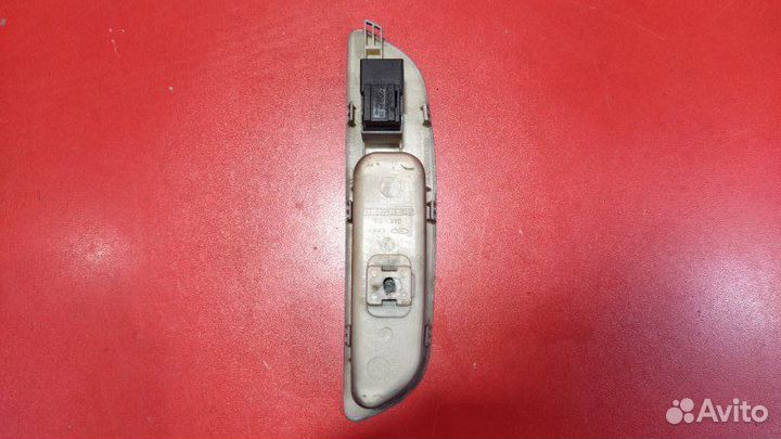 Кнопка стеклоподъёмника задняя правая Chery Bonus