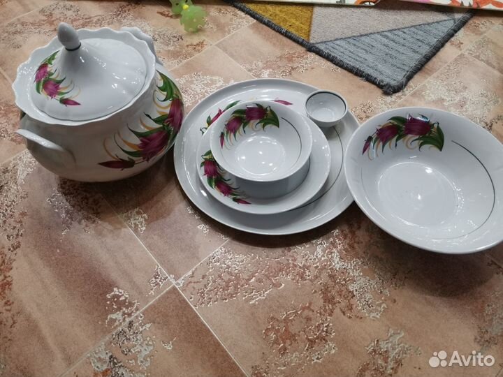 Набор столовой посуды