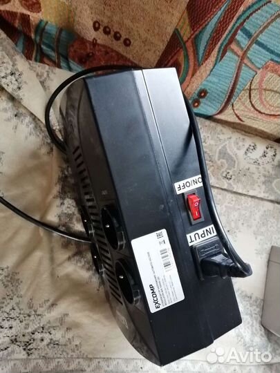 Стабилизатор напряжения