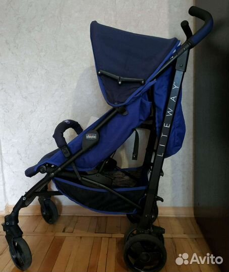 Прогулочная коляска трость chicco