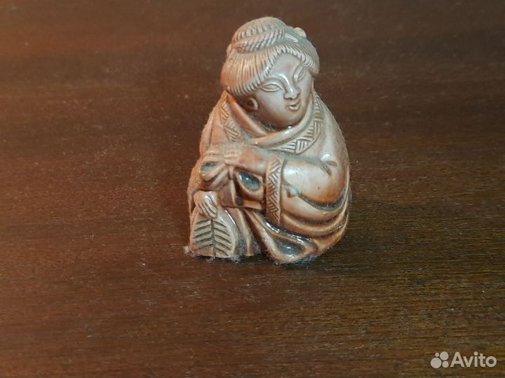 Фигурки нэцке