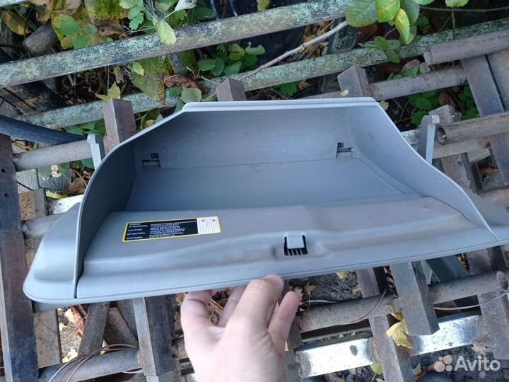 Бардачек Fiat Punto mk2 188