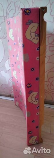 Пеленальная доска на кроватку