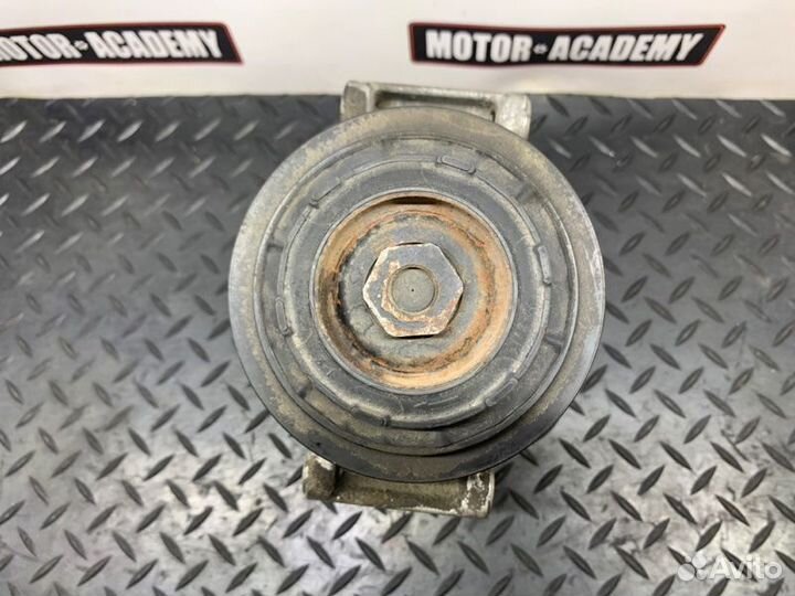 Компрессор кондиционера Mercedes M272