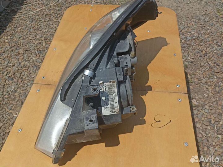 Правая фара нисан примера