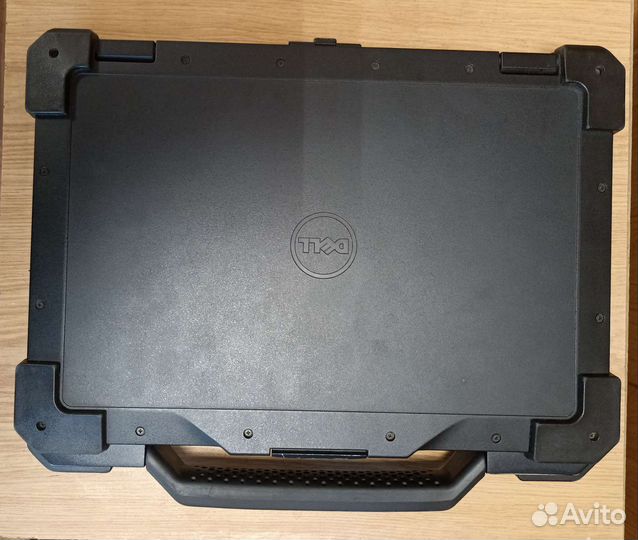 Dell latitude 14 Rugged Extreme (7404)