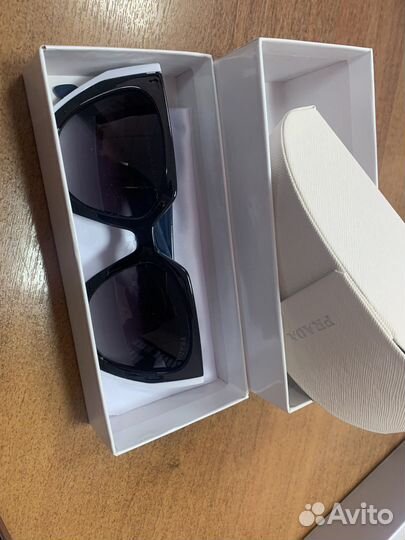 Солнцезащитные очки