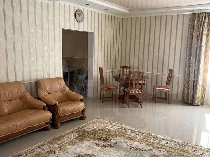 Дом 145 м² на участке 2 сот.