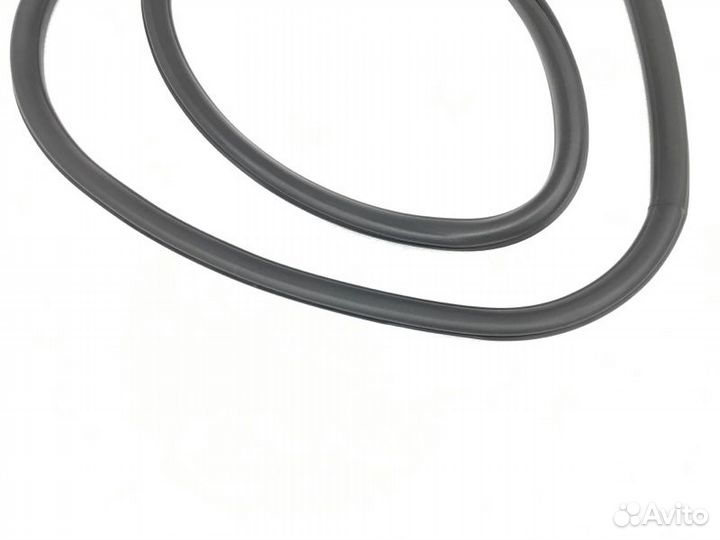 Уплотнительная резинка передняя правая Chevrolet
