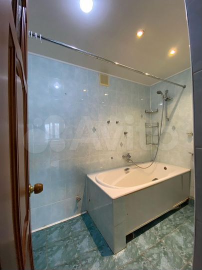 4-к. квартира, 81,1 м², 7/9 эт.