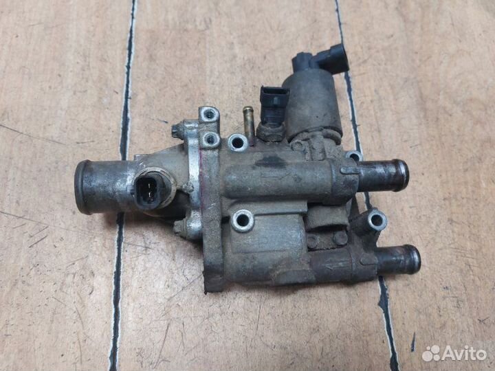 Корпус термостата Opel Astra H Z16XEP