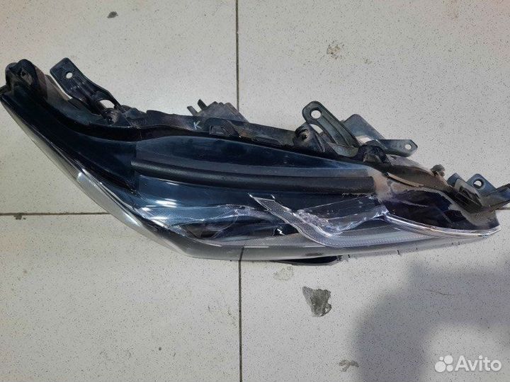 Фара передняя правая Toyota Camry V70 2018+