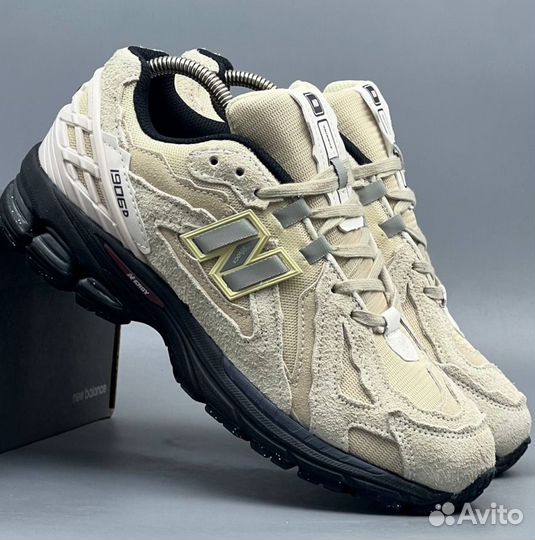 Удобные кроссовки New Balance 1906