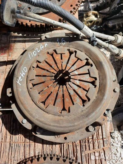 Маховик сцепление Renault Logan
