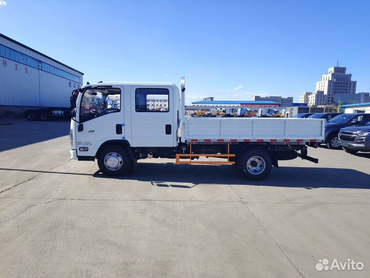 Бортовой грузовик Isuzu Elf, 2024