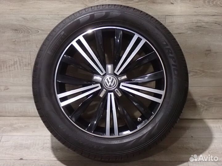 Комплект оригинальных колес R18 VW Tiguan