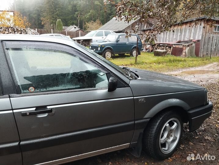 Volkswagen Passat 1.8 МТ, 1990, 200 000 км