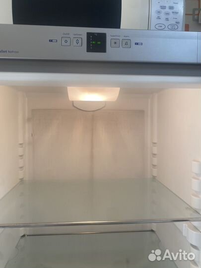 Холодильник liebherr