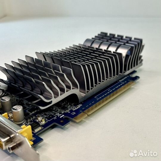 Видеокарта asus GeForce 210 512 Мб DDR3