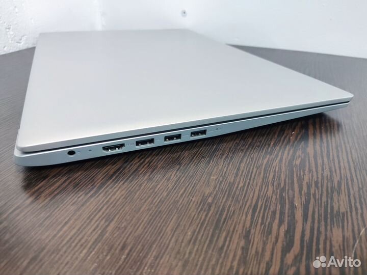 Lenovo 17.3' Ryzen 5 3500 3.7Ггц/озу 20гб/Vega 8