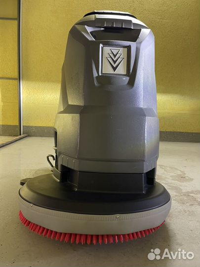 Поломоечная машина karcher