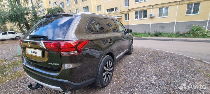 Mitsubishi Outlander 2.4 CVT, 2017, 209 000 км