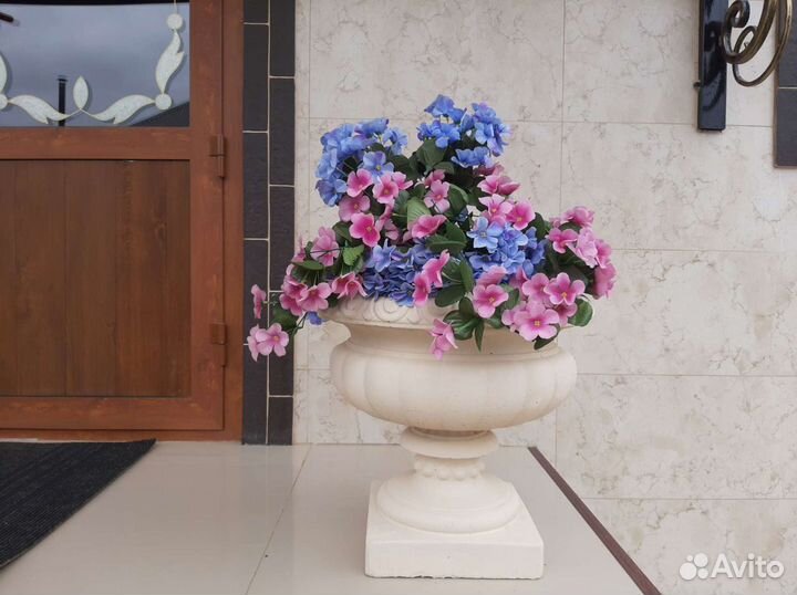 Вазон уличный