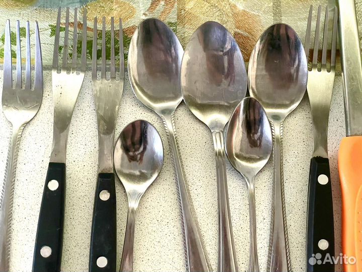 Набор столовых приборов дуршлаг доска терка