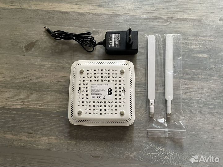 3G/4G LTE Роутер Alcatel HH70VB Cat.7+LTE антенна