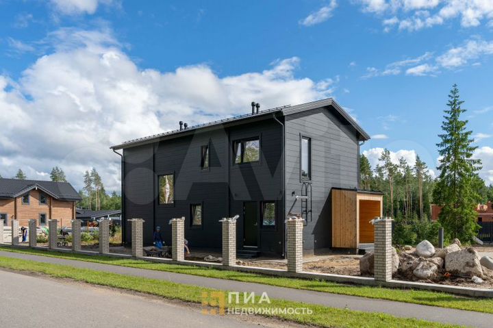 Дом 207 м² на участке 15 сот.