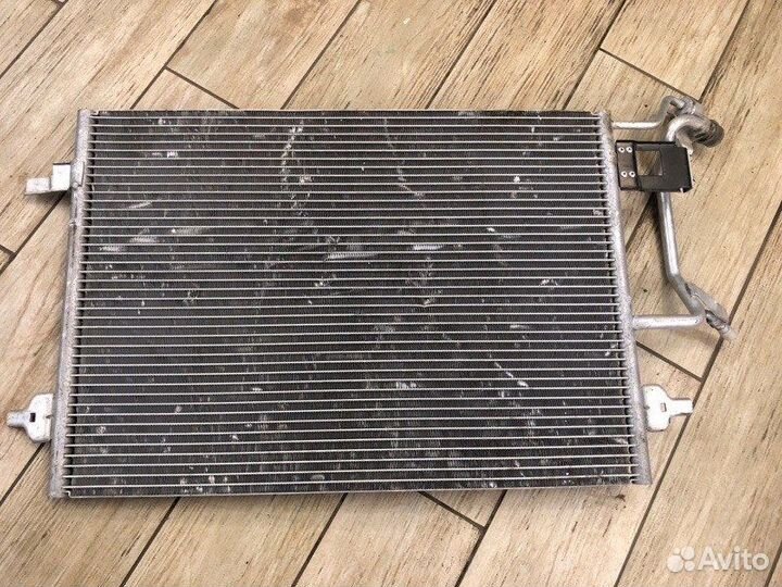 Радиатор кондиционера Audi A6