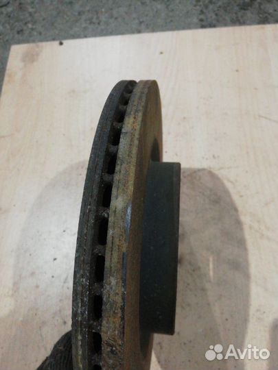 Тормозной диск передний Nissan Teana J32 2.5