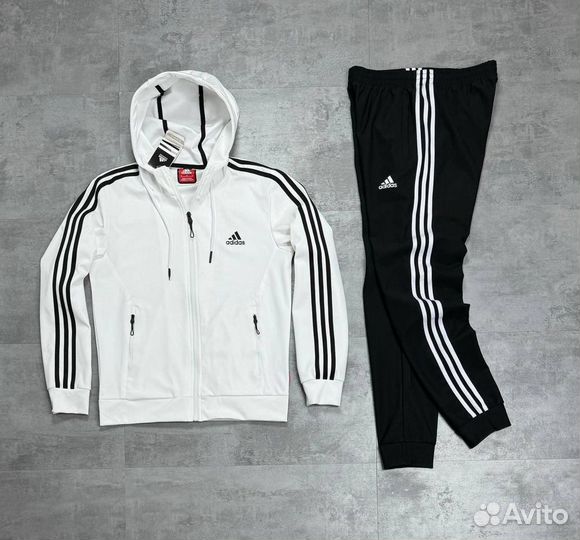 Спортивный костюм Adidas