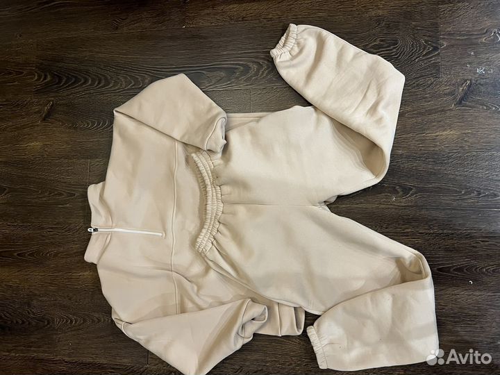 Костюм спортивный