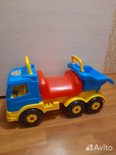 Детская машинка каталка