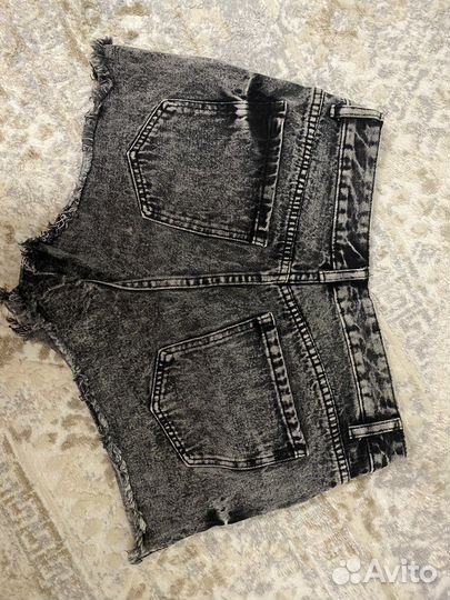 Женские джинсовые шорты