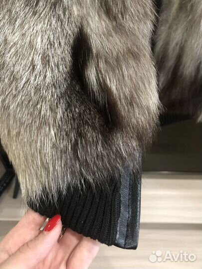 Меховой жилет