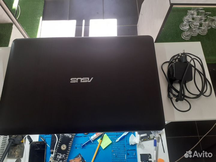 Ноутбук Asus D540N 4Гб Оперативной памяти