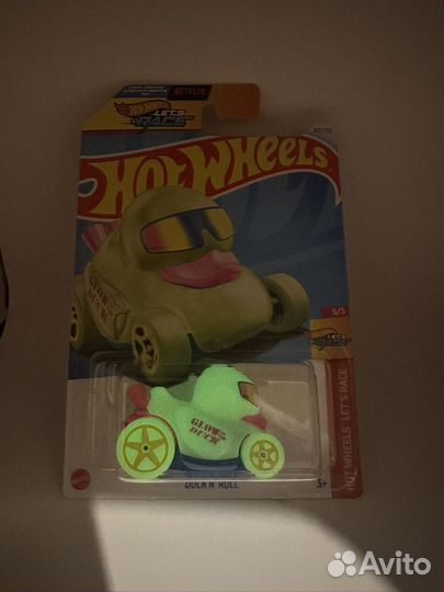 Развивающая машинка hot wheels уточка