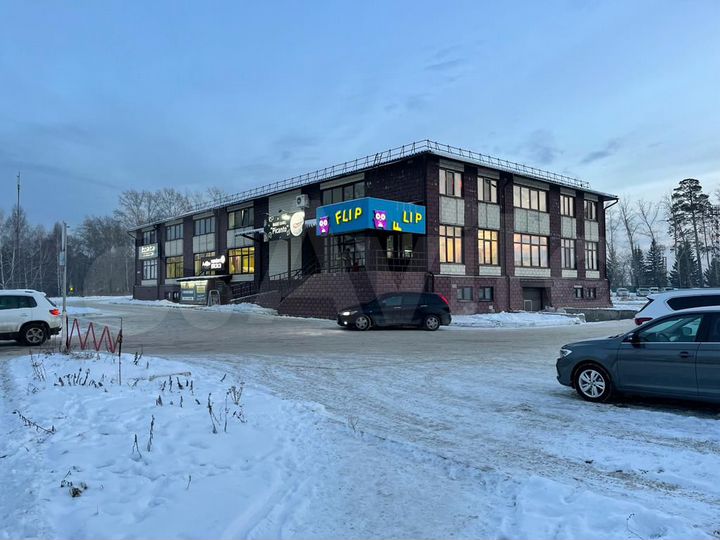 Торговая площадь, 716 м²