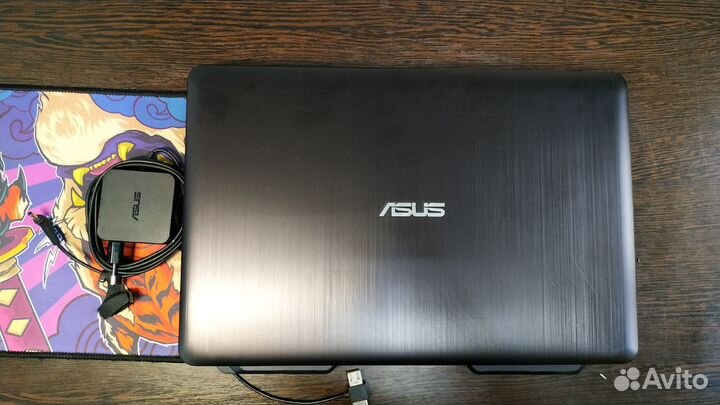 Ноутбук Asus