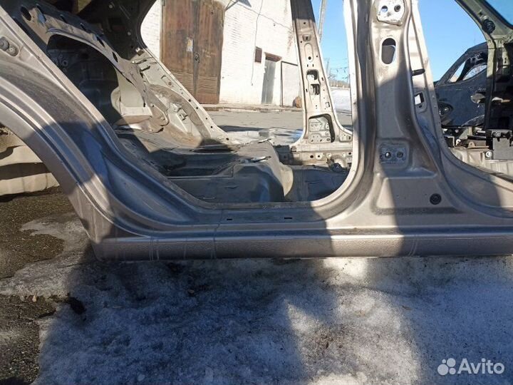 Порог кузова правый Nissan Almera N16 QG18DE 2005